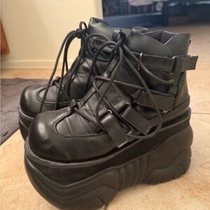 Dolls Kill Demonia Black Platform Women's Boots Size 7